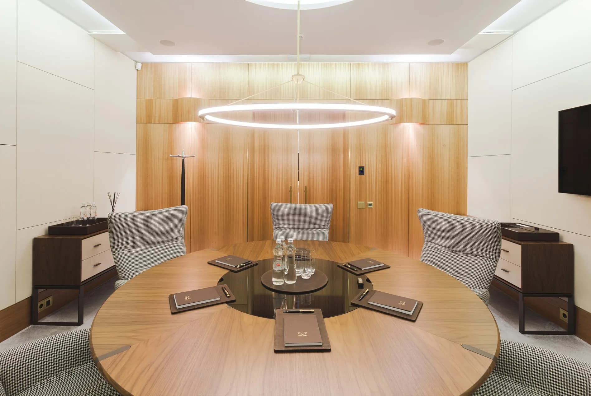 Second VIP meeting room